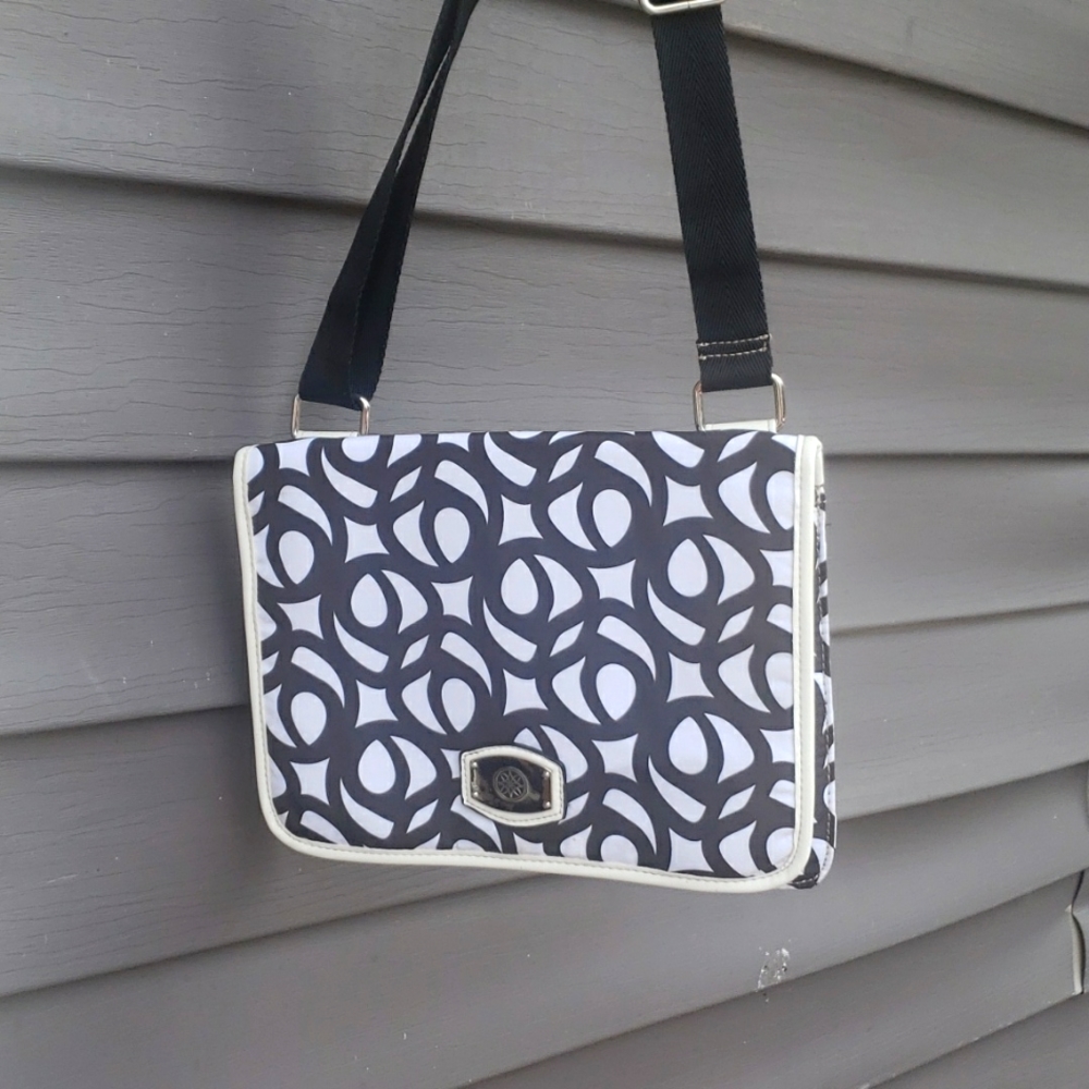 Purse, hand bag, table bag